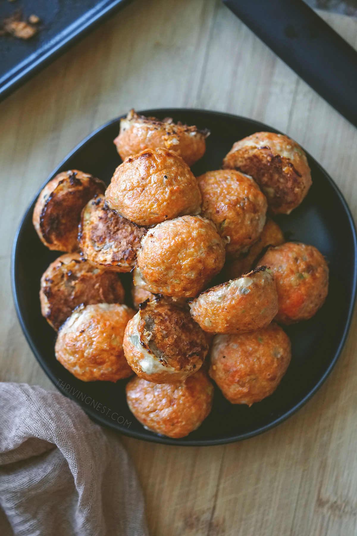 Salmon baby meatballs - perfect salmon recipe as finger food or baby led weaning.
