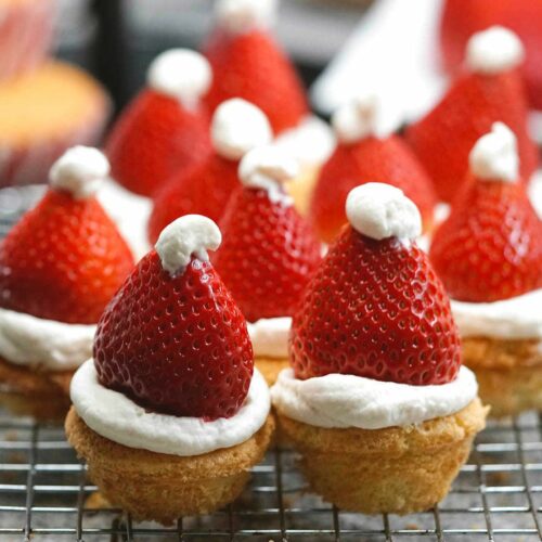 strawberry santa hats with mini cake bites